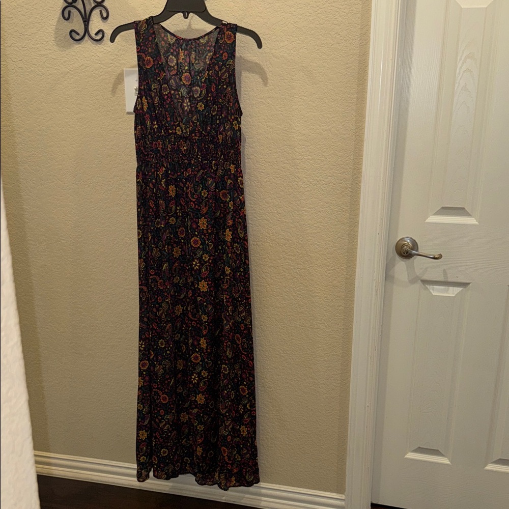 Forever 21 Black Floral Maxi Dress
